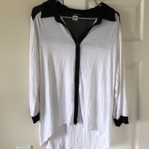 White and Black 3/4 sleeve top